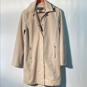 Eddie Bauer Cream Trench Coat Mid-Length Streamlined